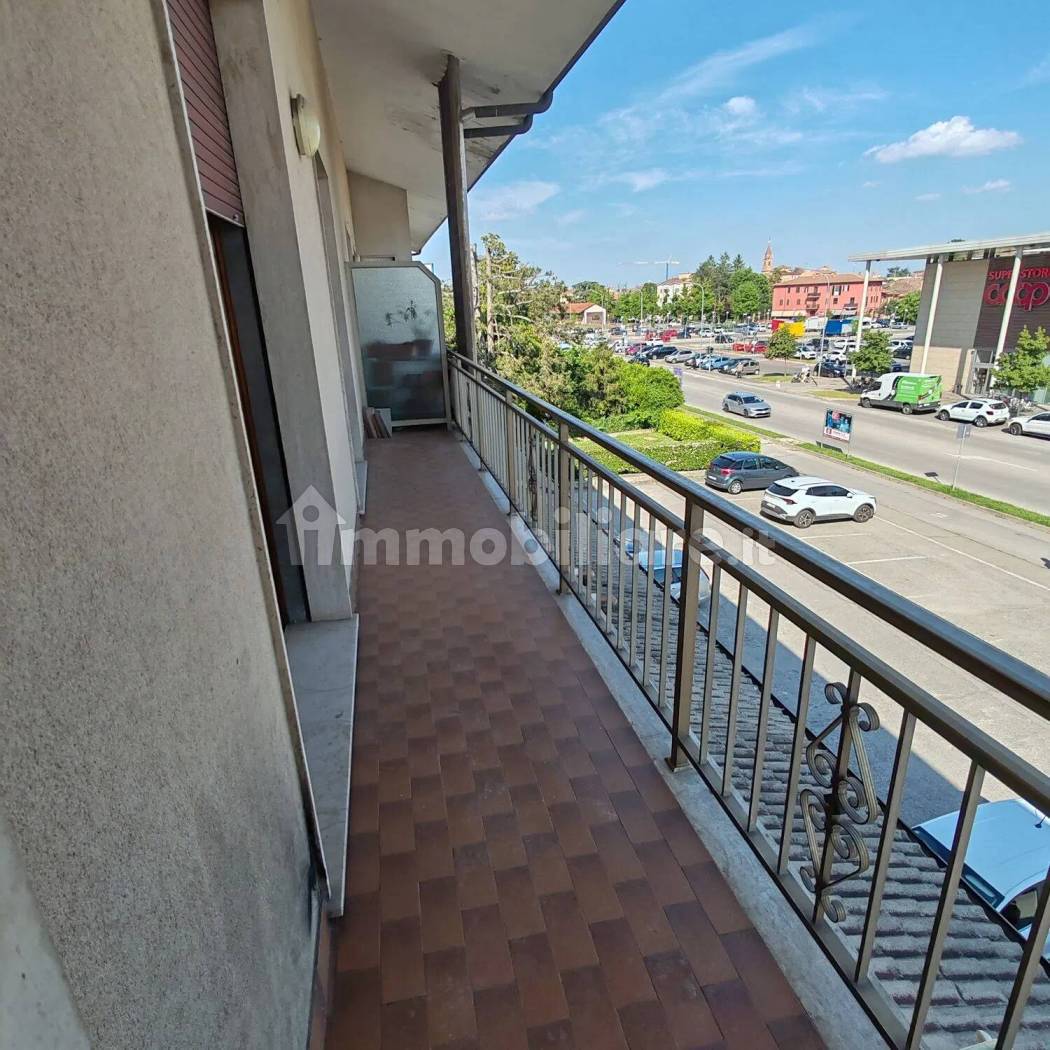 Appartamento in vendita a Cento