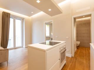 2-room flat via Tonale 9, Centrale, Milan