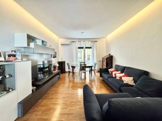 4-room flat via Francesco Cilea 265, Vomero, Naples