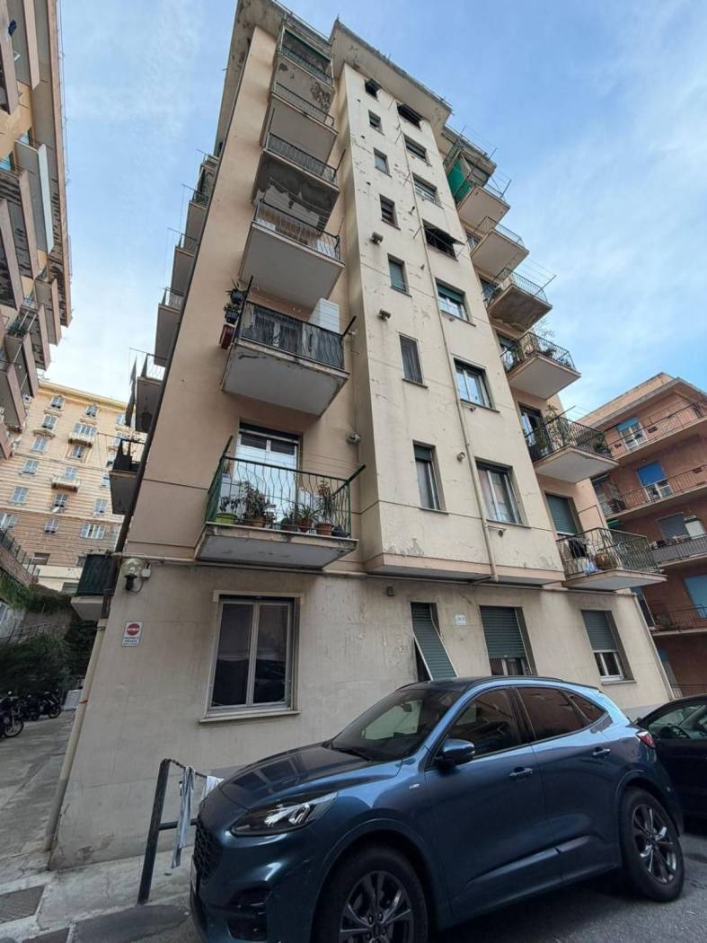 Appartamento in vendita a Genova