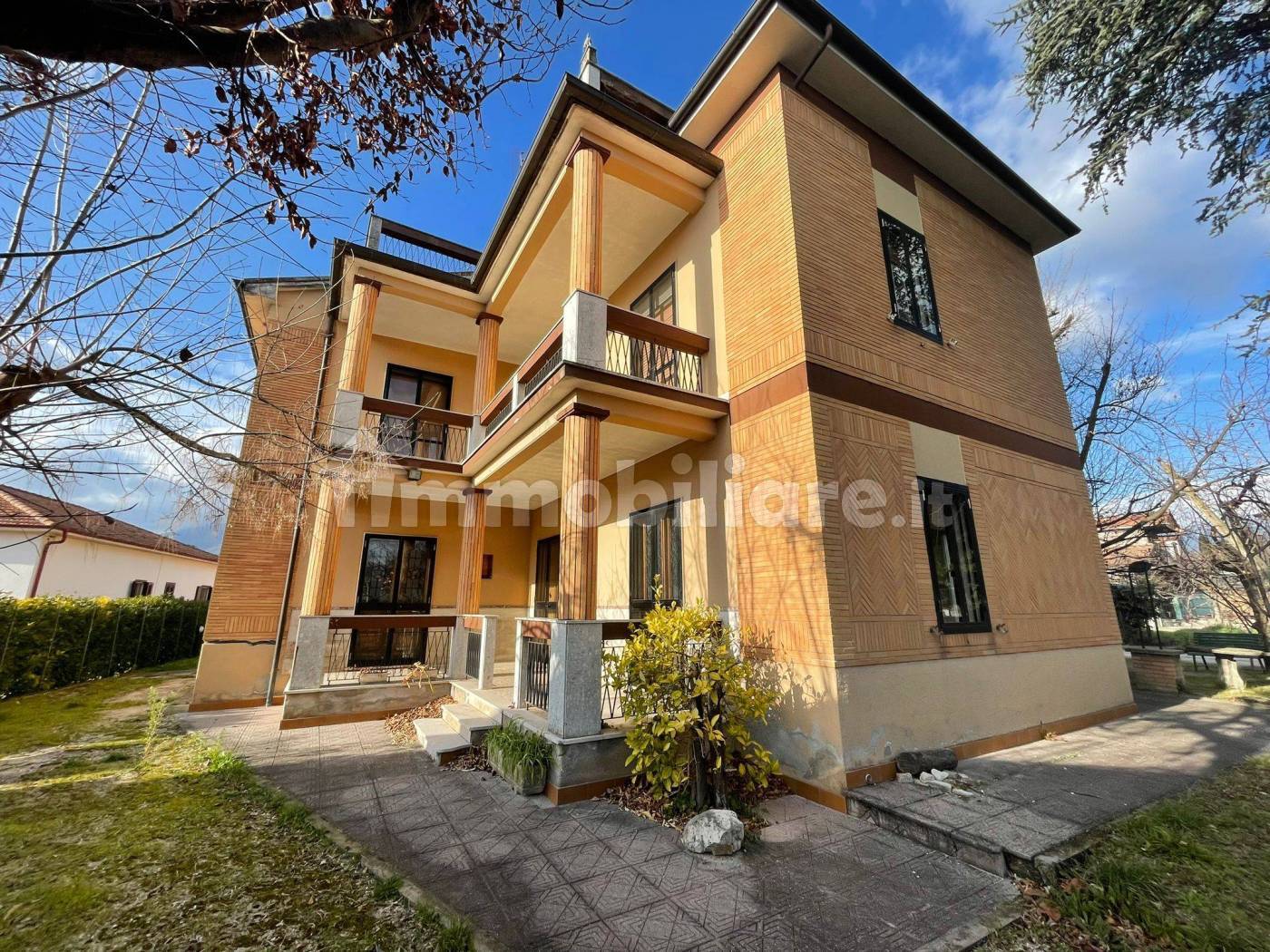 Casa indipendente in vendita a Isola del Liri