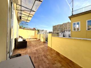 3-room flat via Miracoli, Sanità, Naples