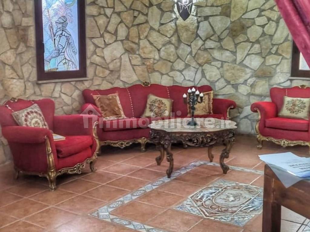 Salone