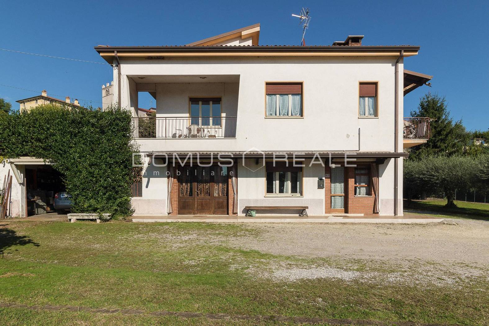 Villa in vendita a Castelnuovo del Garda