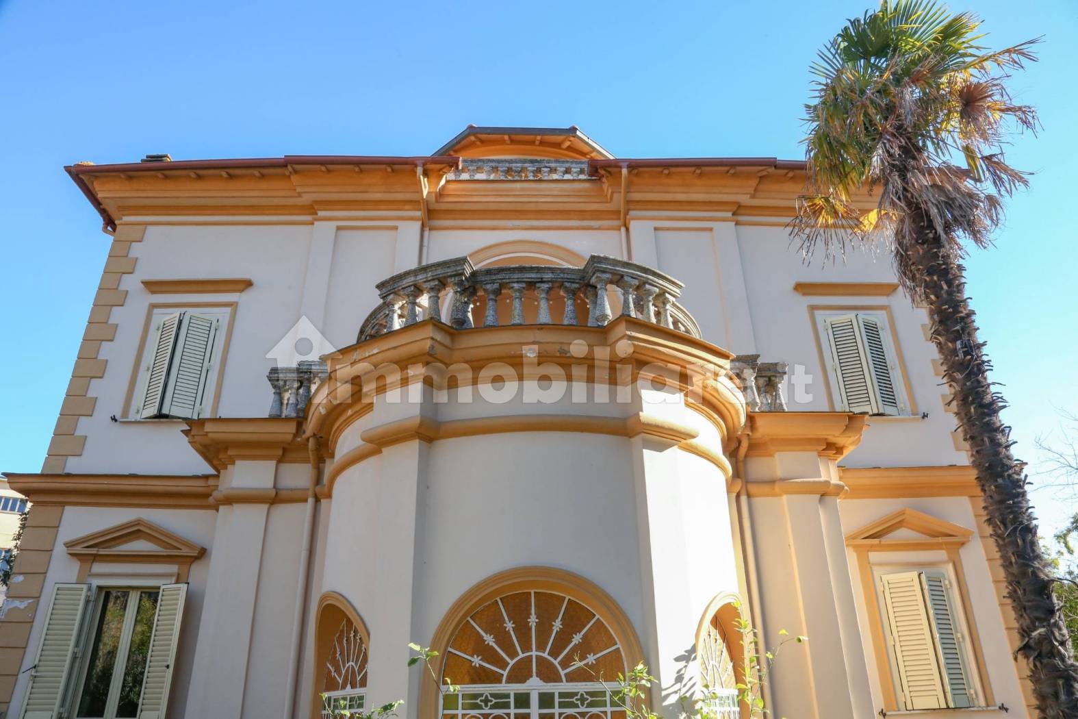 Villa in vendita a Ronciglione