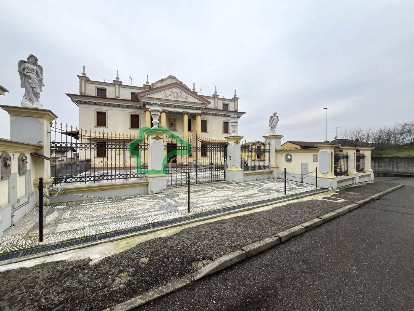 Villa in vendita a Ospedaletto Lodigiano