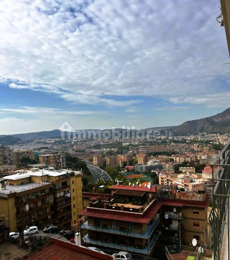 Appartamento in vendita a Napoli