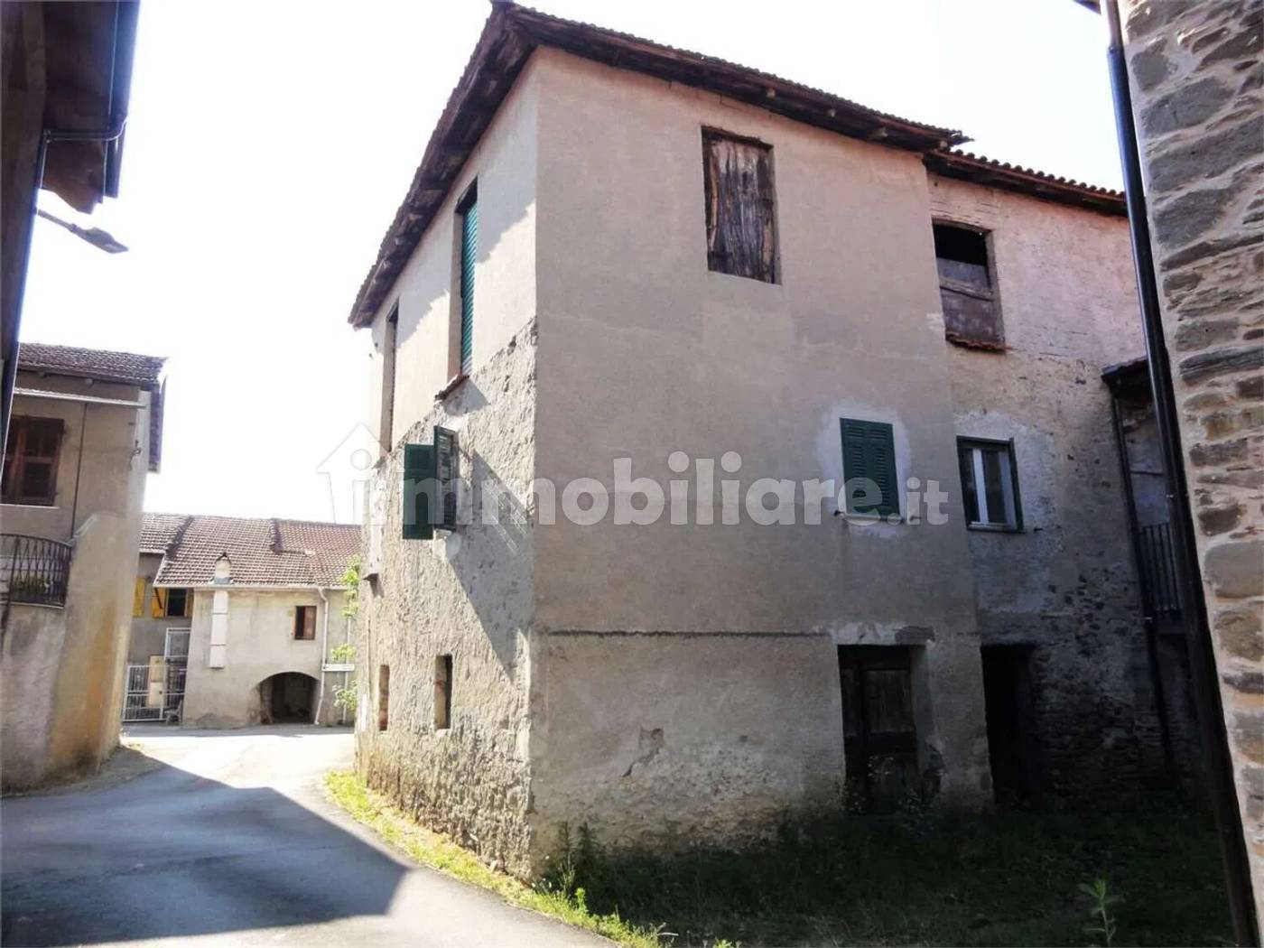 Villa in vendita a Piana Crixia