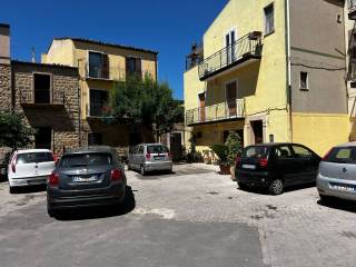 Zona