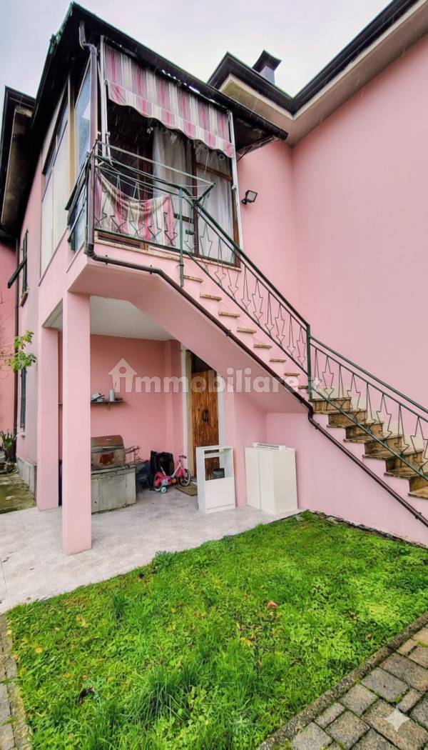 Villa in vendita a Sarzana