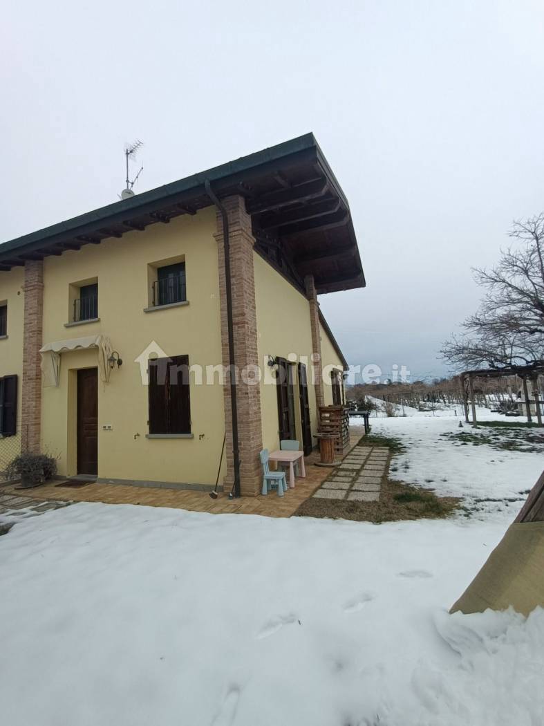 Casa indipendente in vendita a Faenza