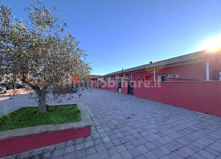 Villetta a schiera in vendita a Aprilia