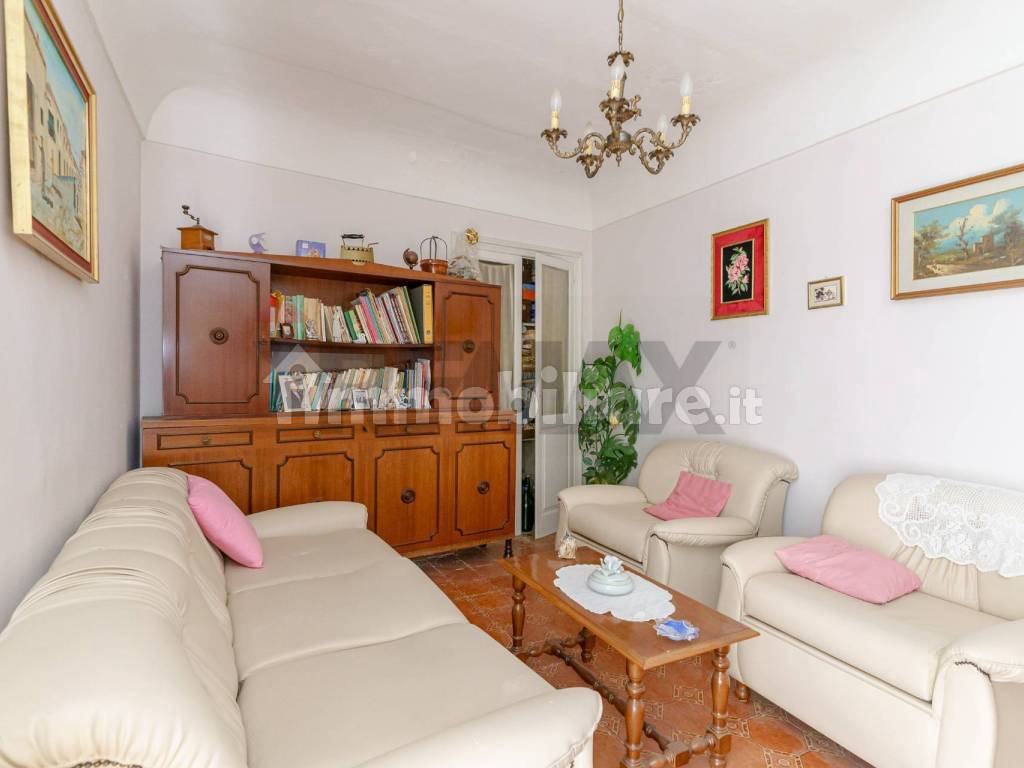 Salone