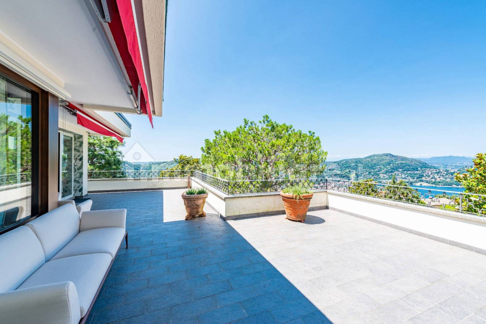 Villa in vendita a Como