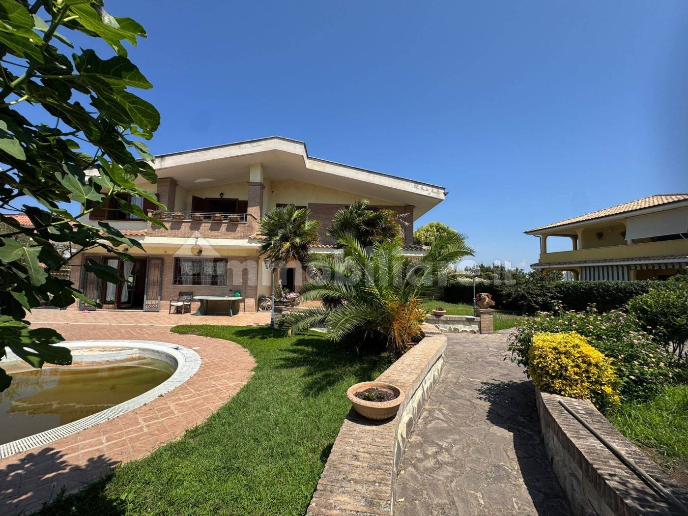 Villa in vendita a Nettuno