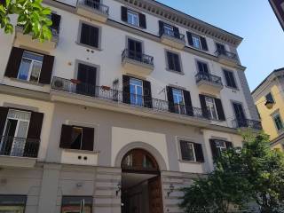 2-room flat via Duomo 305, Mercato, Naples