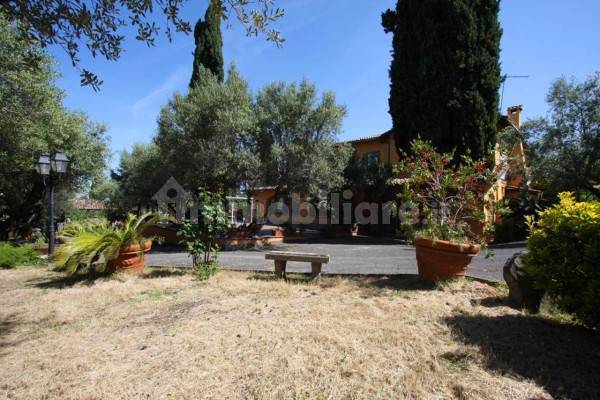 Villa in vendita a Roma