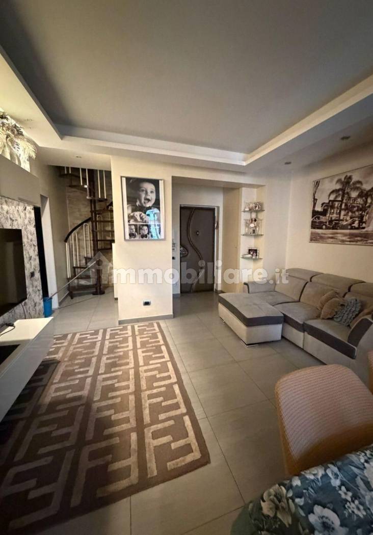 Appartamento in vendita a Napoli