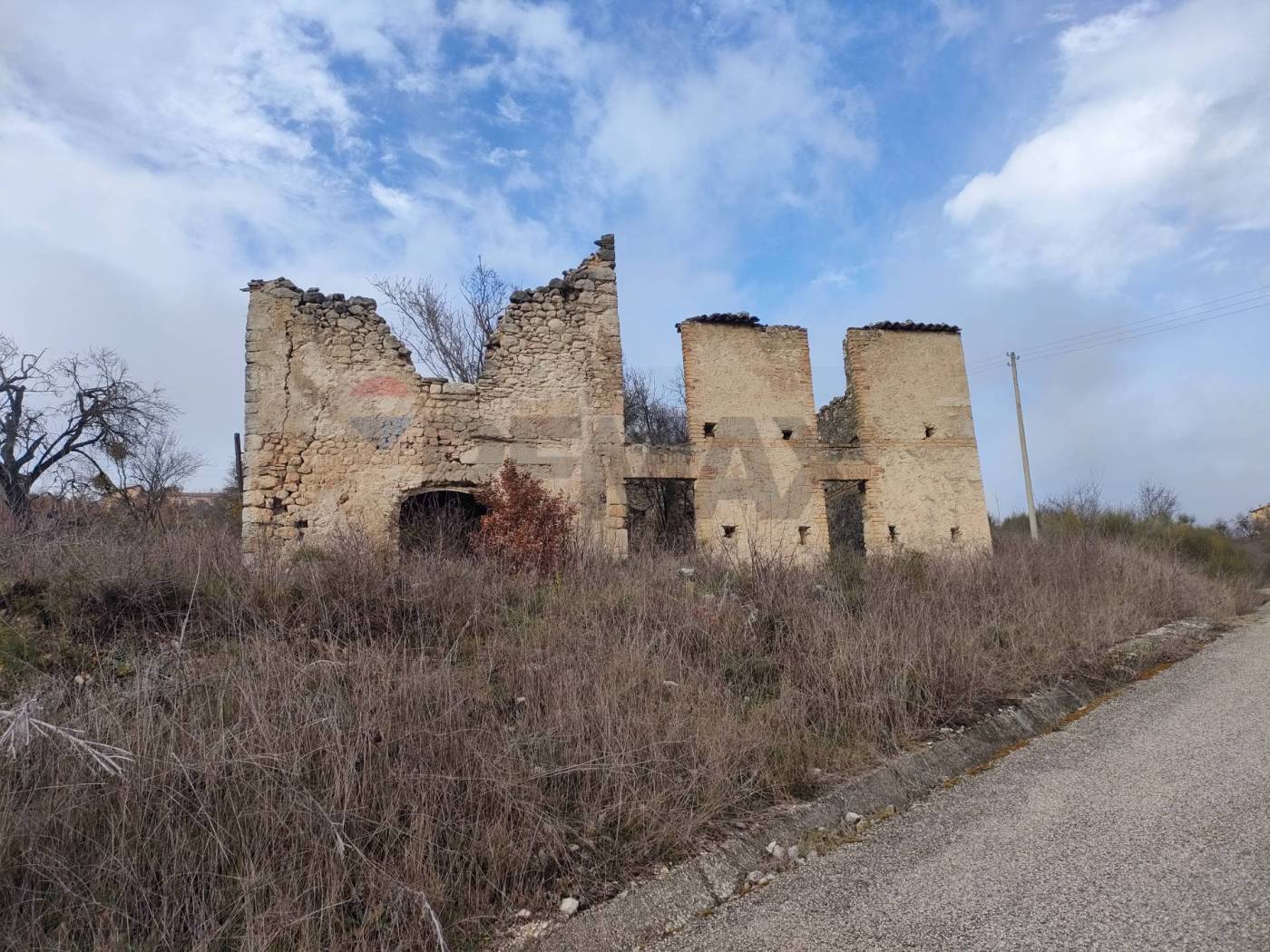 Rustico - Casale in vendita a L'Aquila