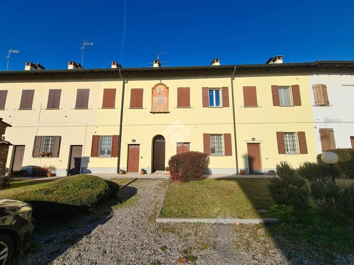 Casa indipendente in vendita a Robecco sul Naviglio