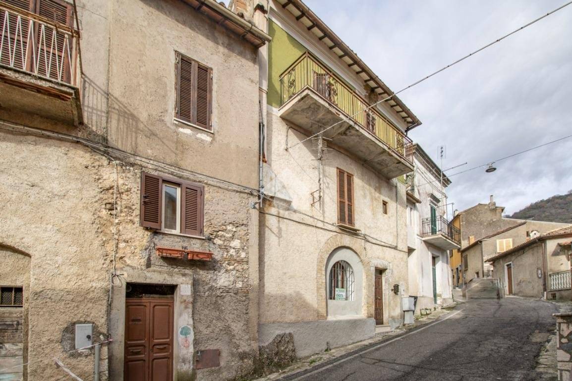 Appartamento in vendita a Rivodutri