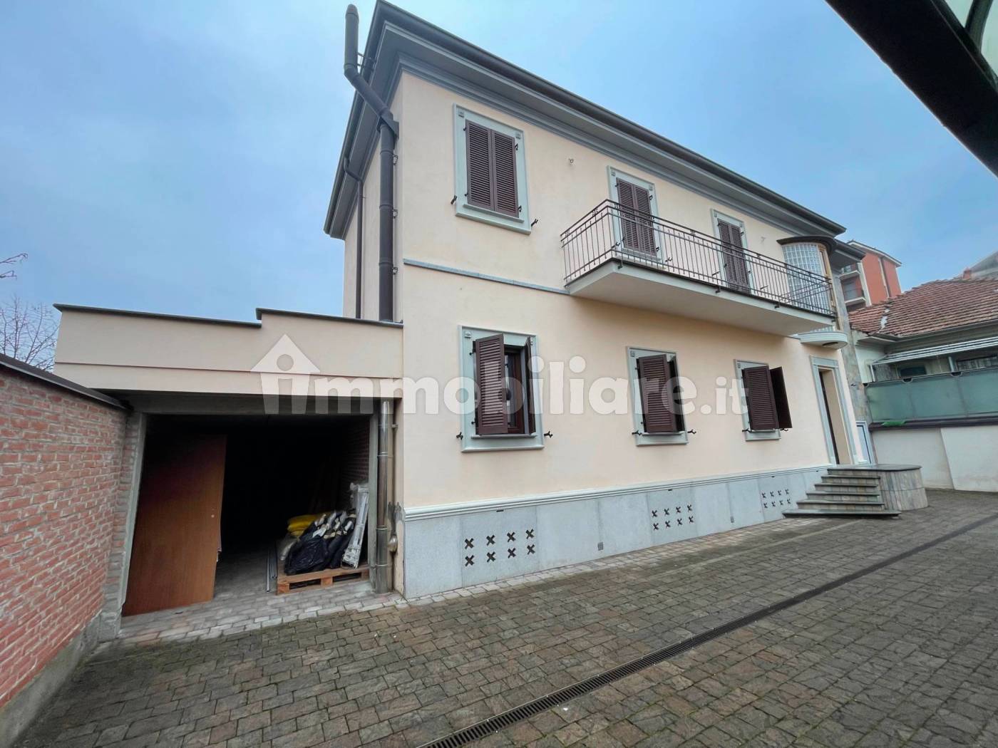 Casa indipendente in vendita a Alessandria