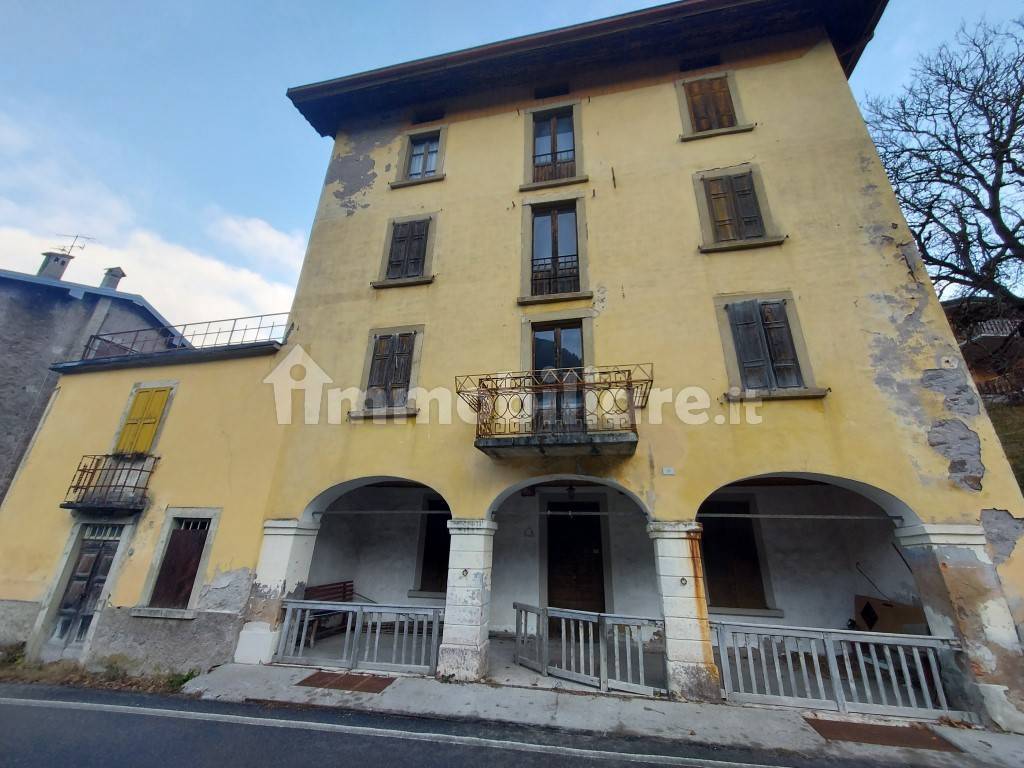 Palazzo - Edificio in vendita a Schilpario