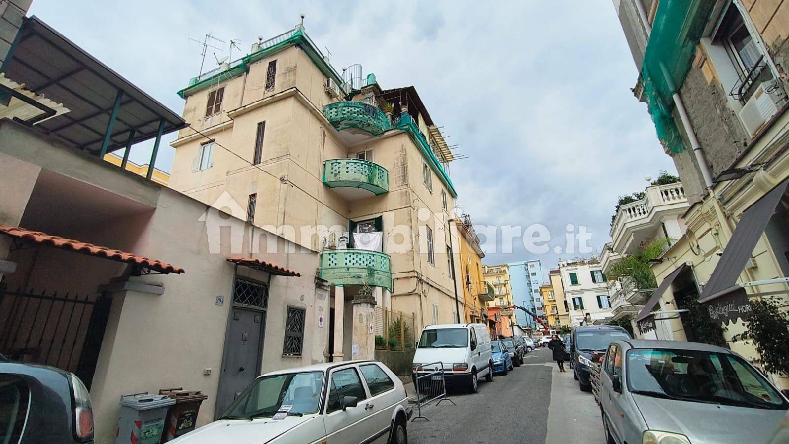 Appartamento in affitto a Napoli