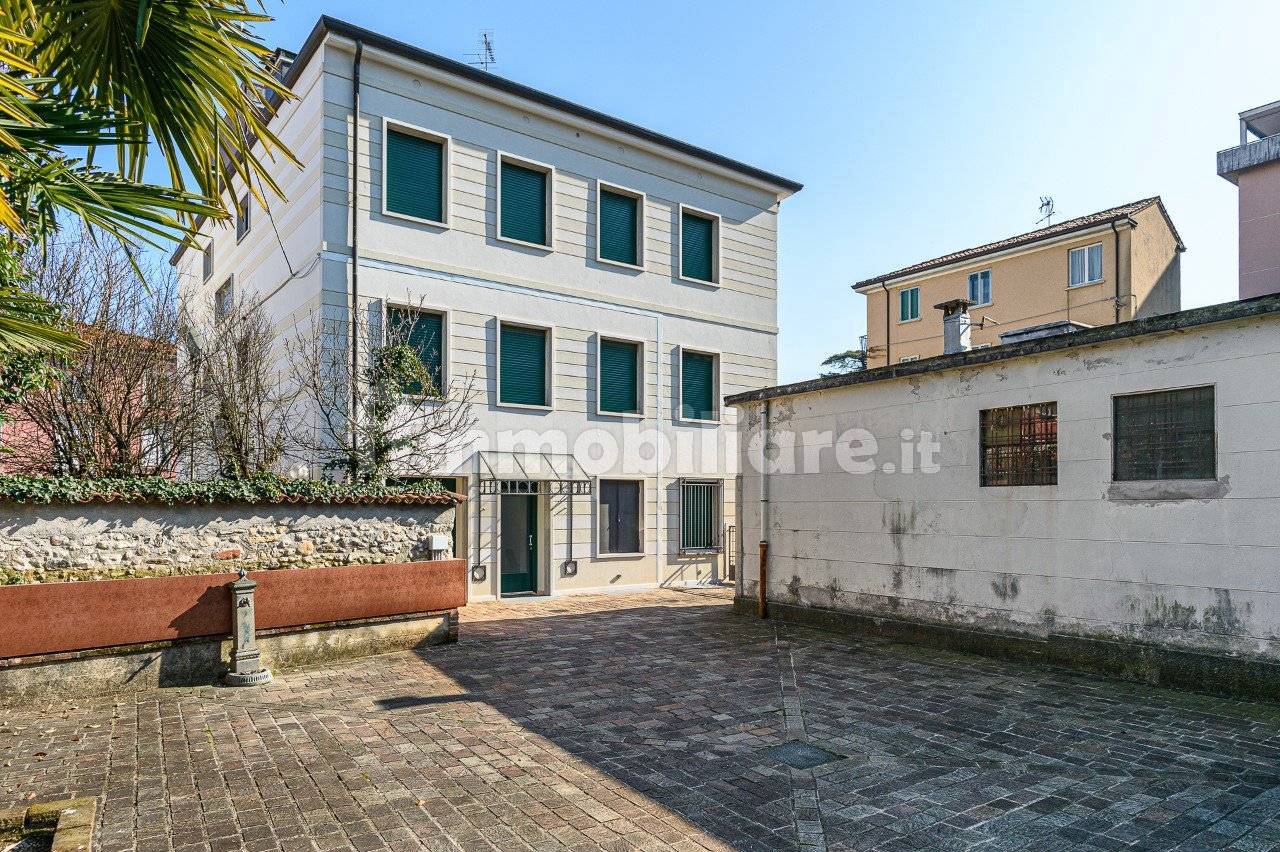 Appartamento in vendita a Schio