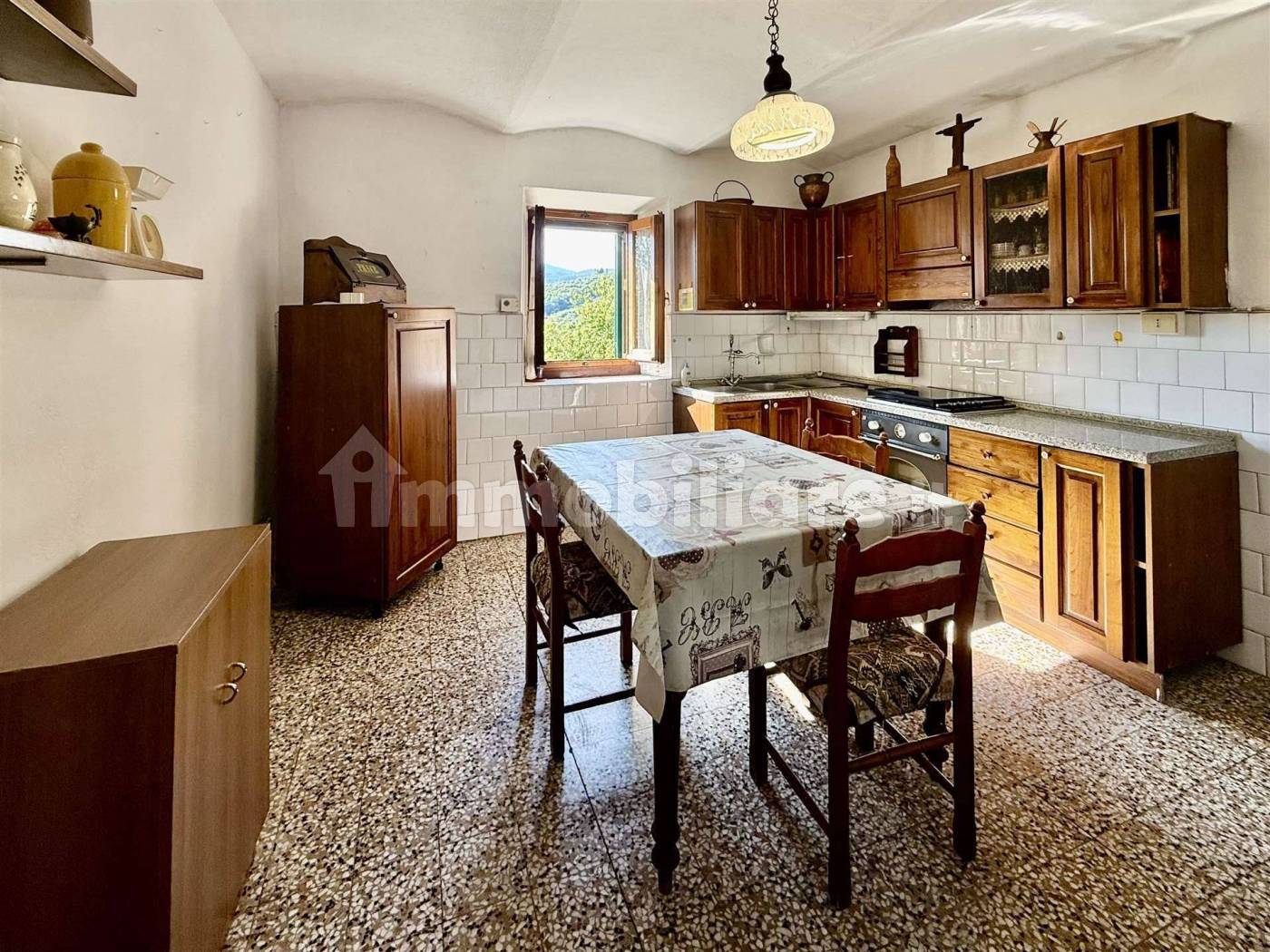 Casa indipendente in vendita a Pistoia