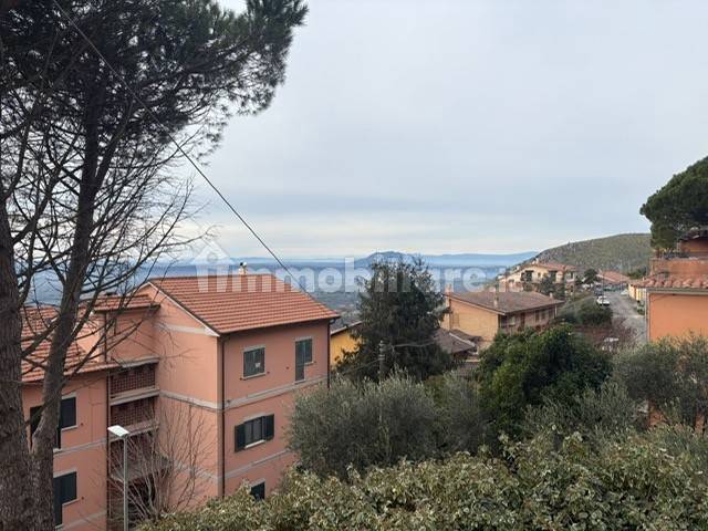 Appartamento in vendita a Fara in Sabina