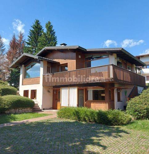 Villa in vendita a Roana