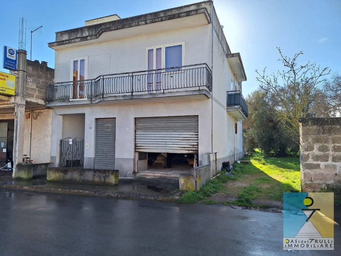 Palazzo - Edificio in vendita a San Michele Salentino