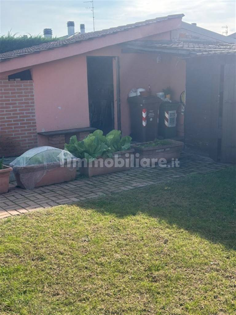 Villa in vendita a Goito