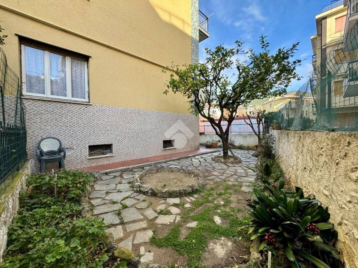 Appartamento in vendita a Spotorno