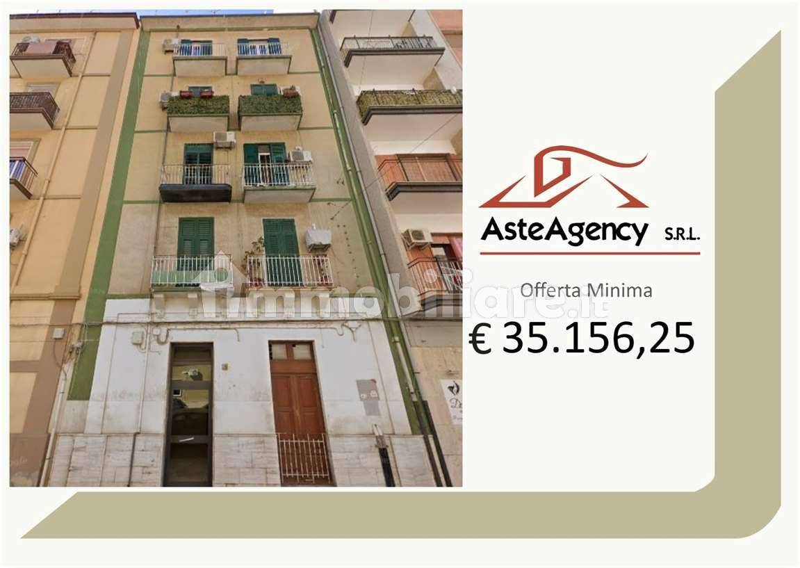 Appartamento in vendita a Taranto