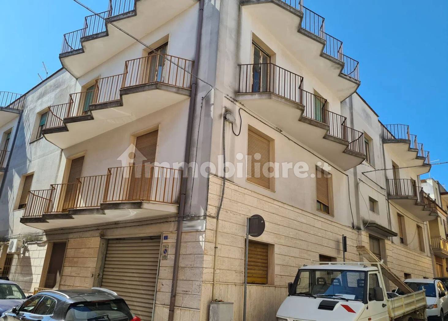 Palazzo - Edificio in vendita a San Giorgio Ionico