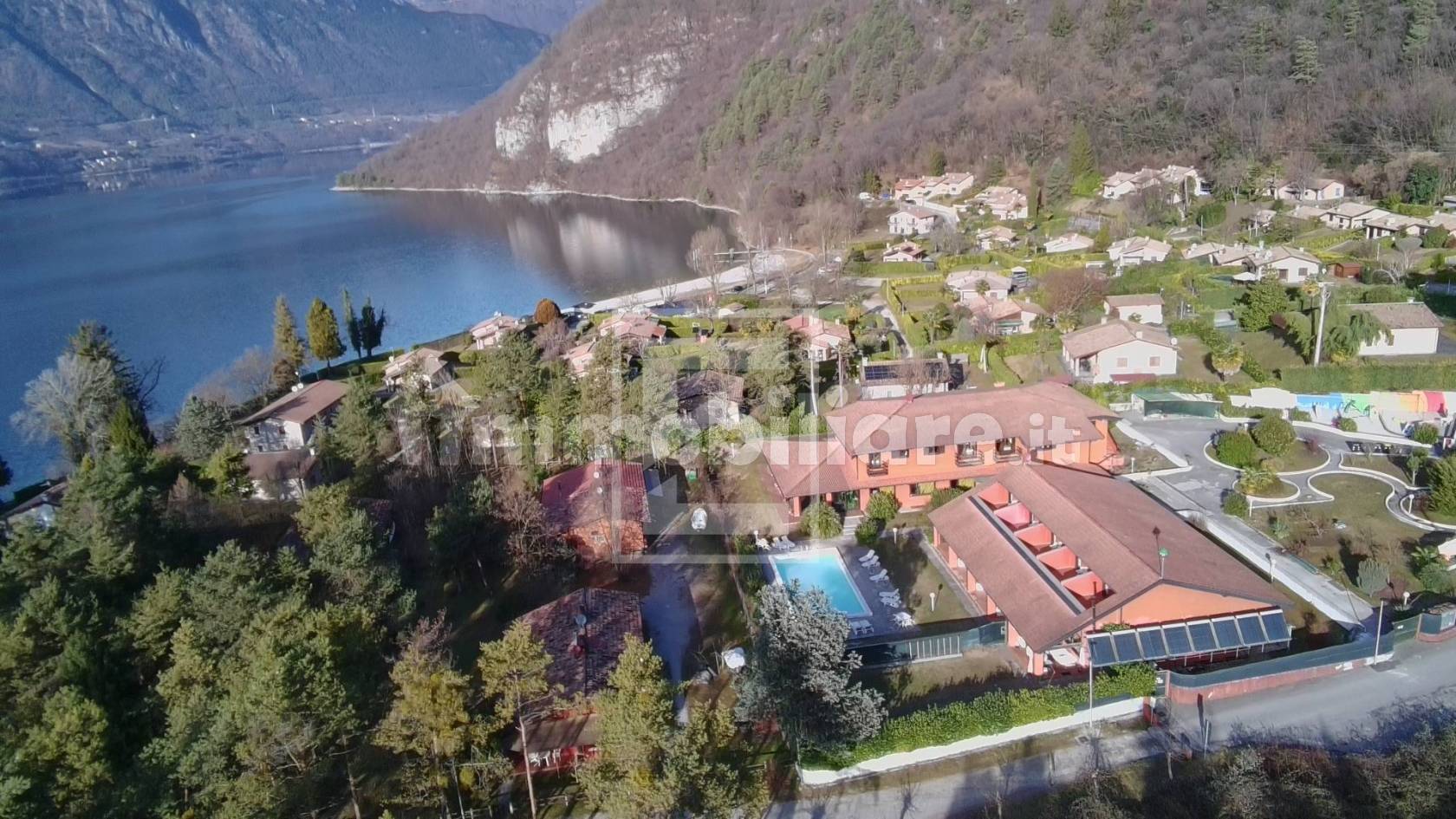 Palazzo - Edificio in vendita a Idro