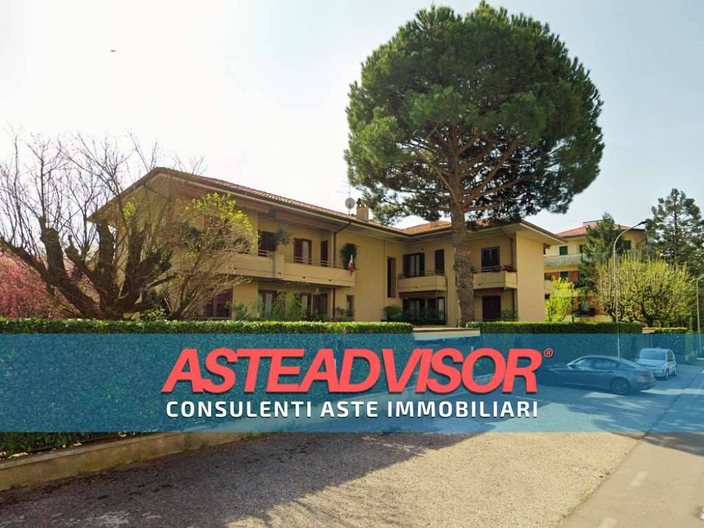 Appartamento in vendita a Carate Brianza