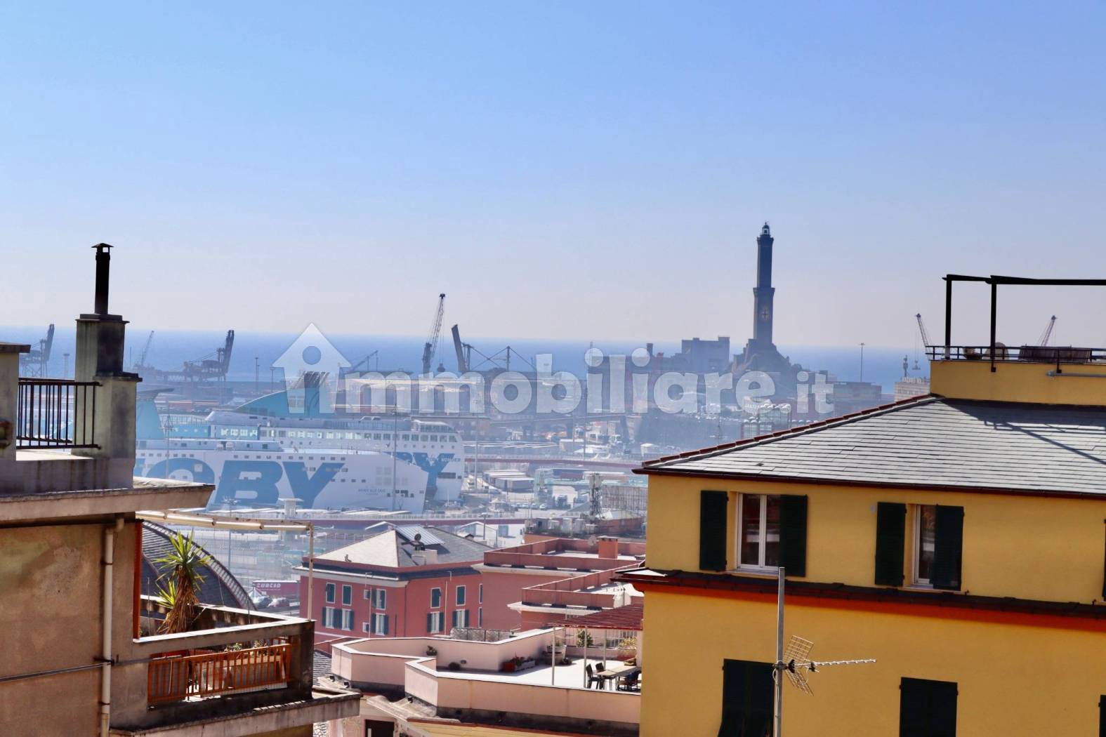 Appartamento in vendita a Genova