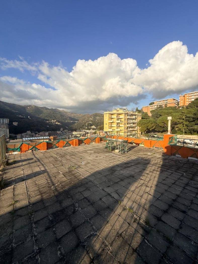 Appartamento in vendita a Genova
