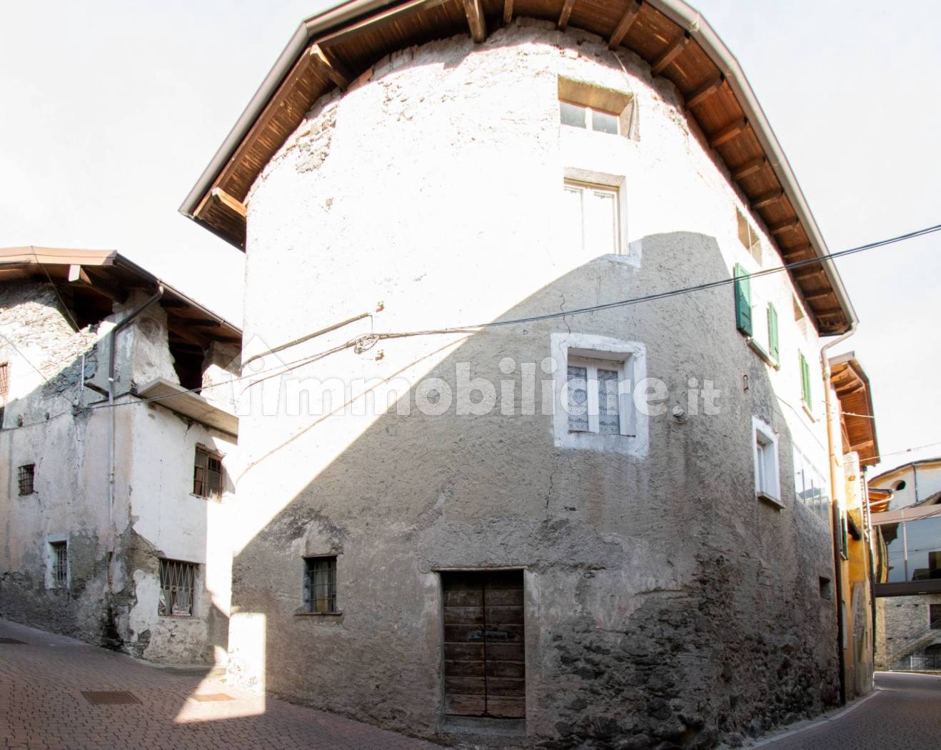 Rustico - Casale in vendita a Cino