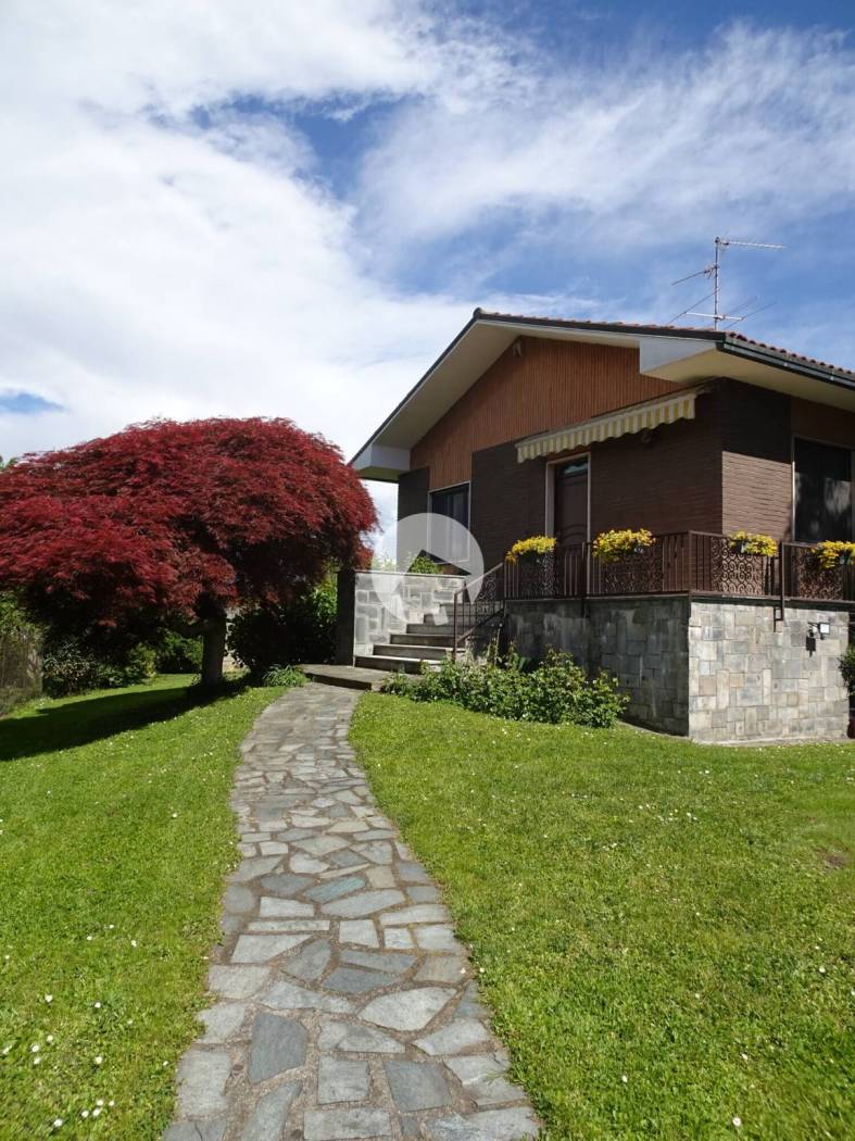 Villa in vendita a Trezzano sul Naviglio