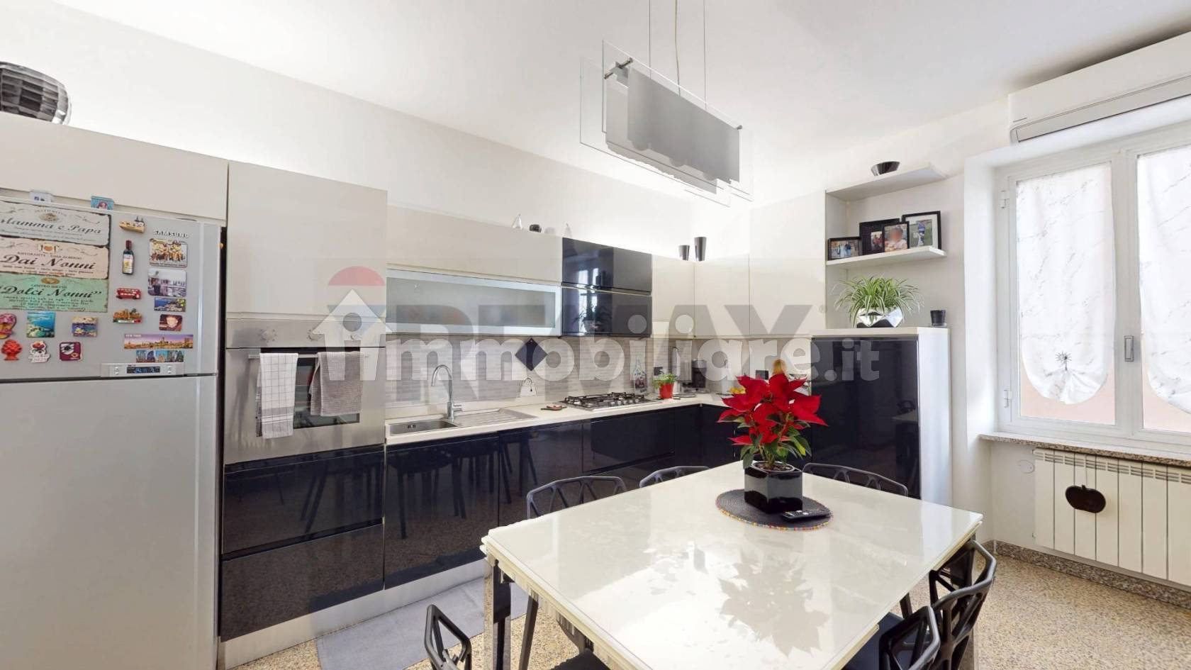 Appartamento in vendita a Genova