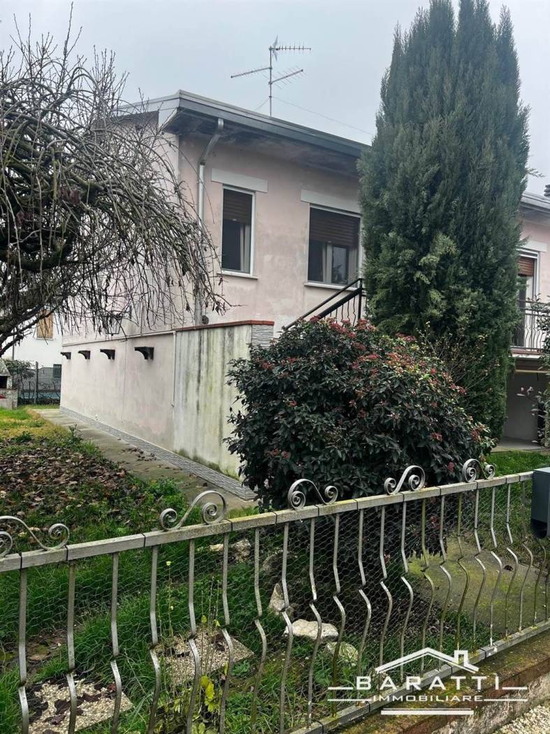 Villetta a schiera in vendita a Suzzara
