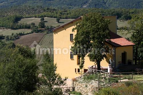 Rustico - Casale in vendita a Valtopina