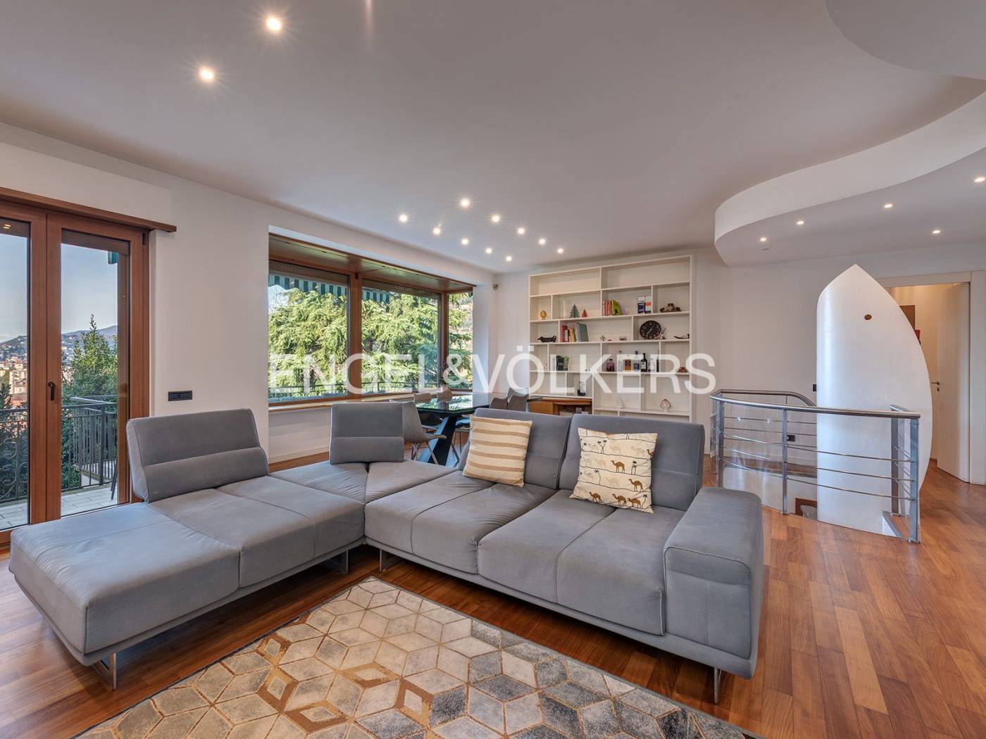 Villa in vendita a Como