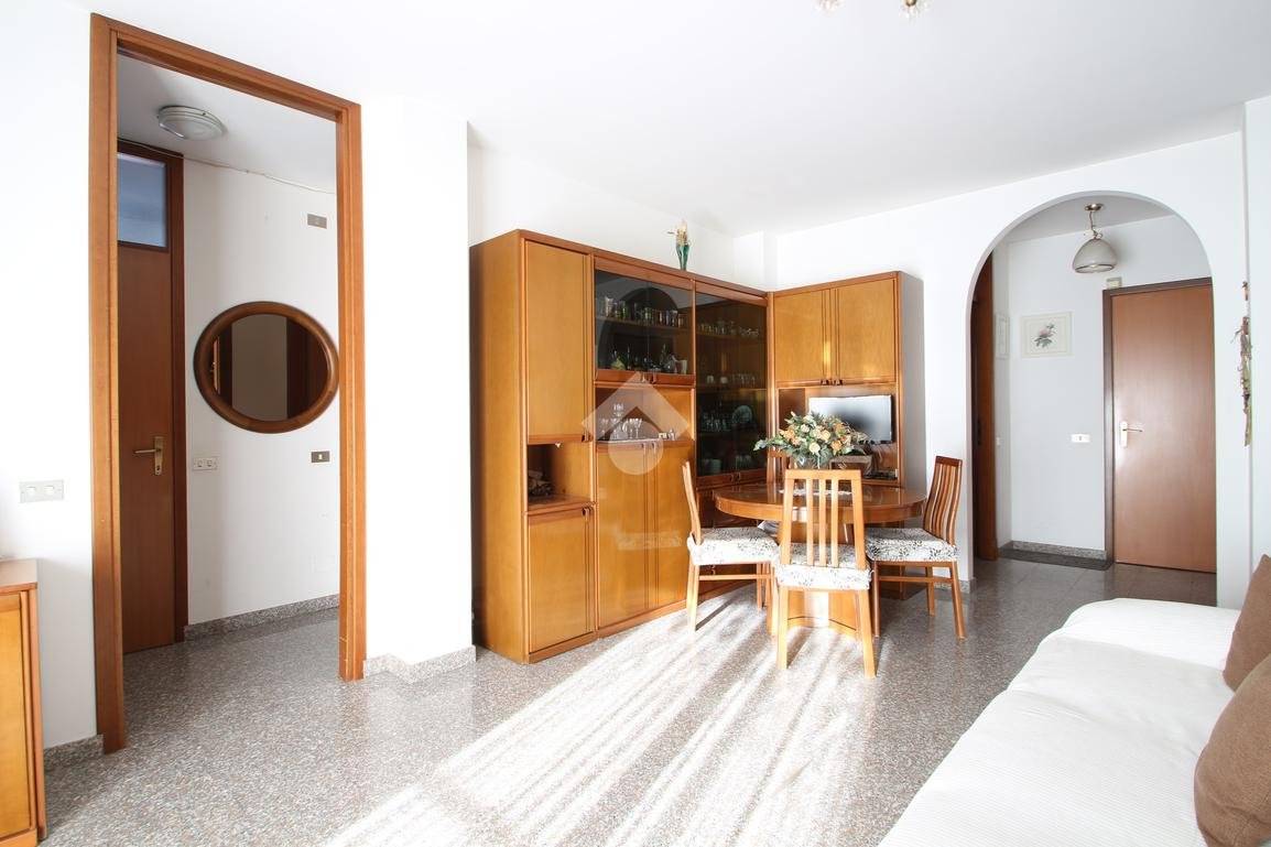 Appartamento in vendita a Garbagnate Milanese