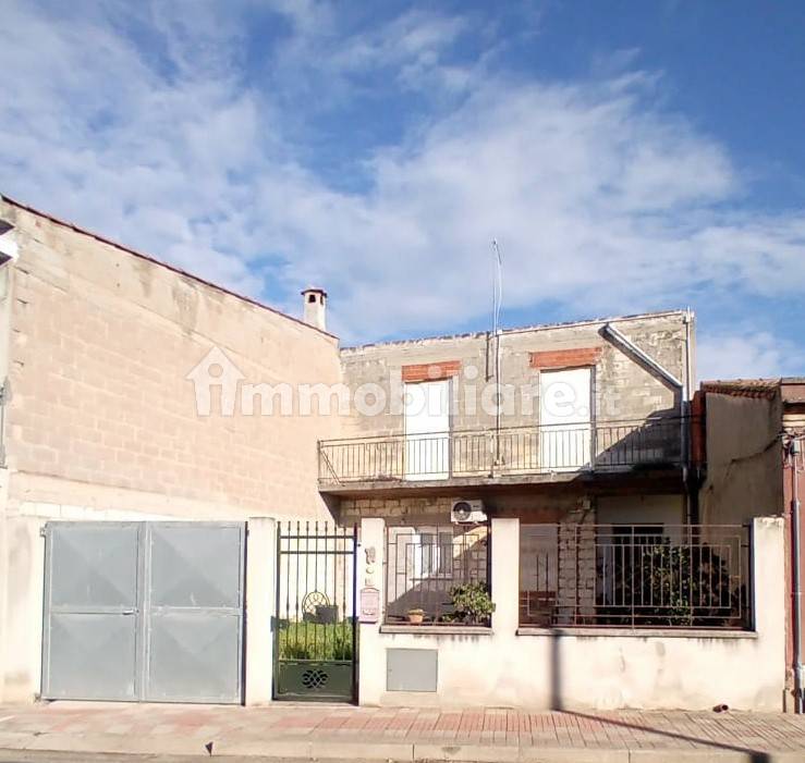 Villa in vendita a Baratili San Pietro