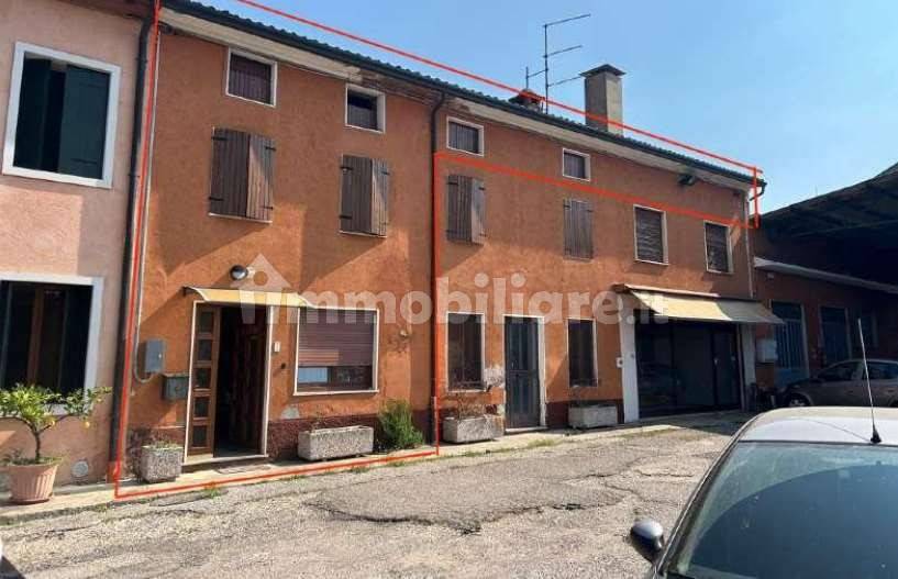 Appartamento in vendita a Vestenanova